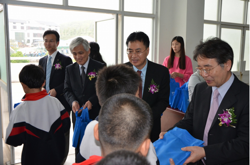 与音乐牵手 随幸福成长 GA黄金甲乐器爱心捐赠行动在苏州举办 